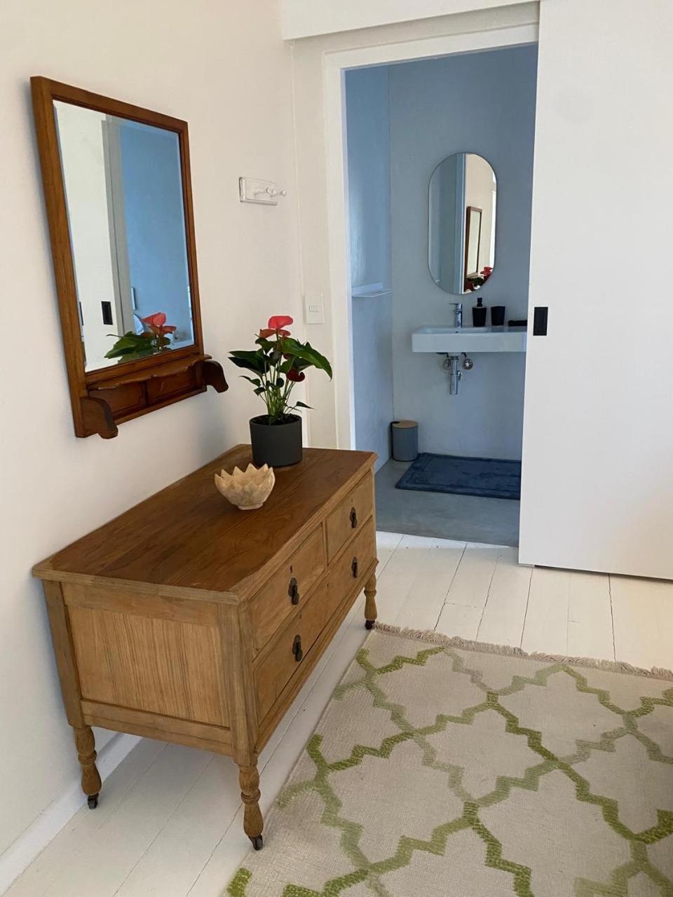 Hébergement de vacances Vineyard House Newlands - With Pool & Views Of Table Mountain *