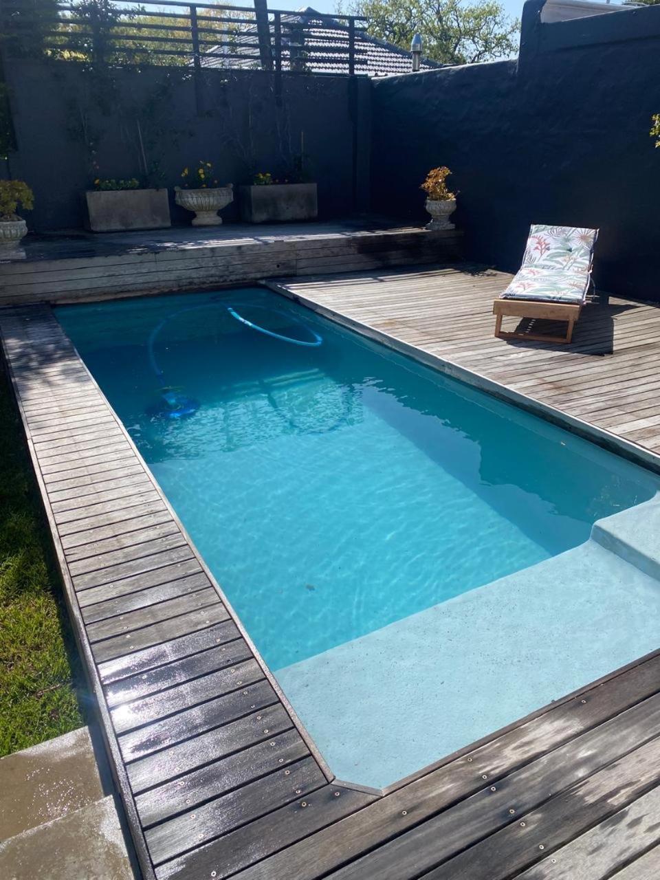 Vineyard House Newlands - With Pool & Views Of Table Mountain Ferienhaus *