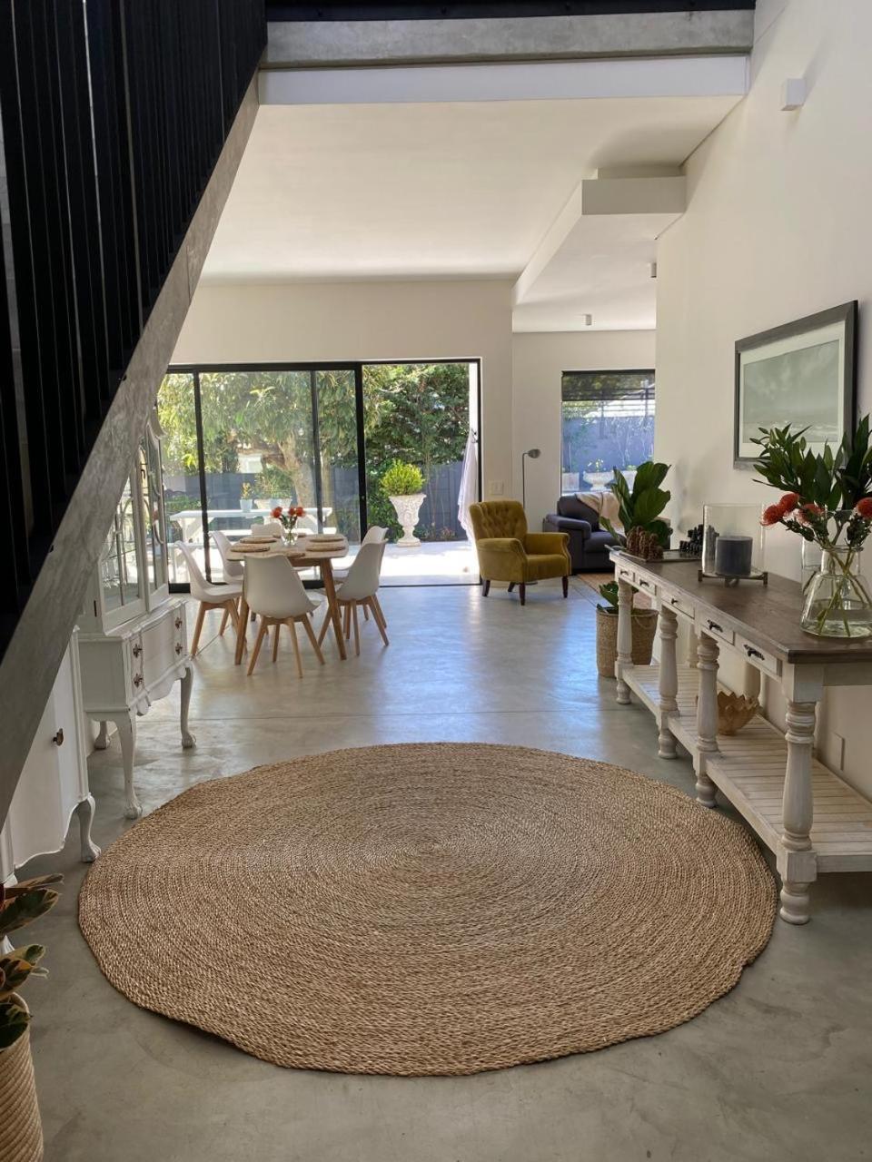 Hébergement de vacances Vineyard House Newlands - With Pool & Views Of Table Mountain