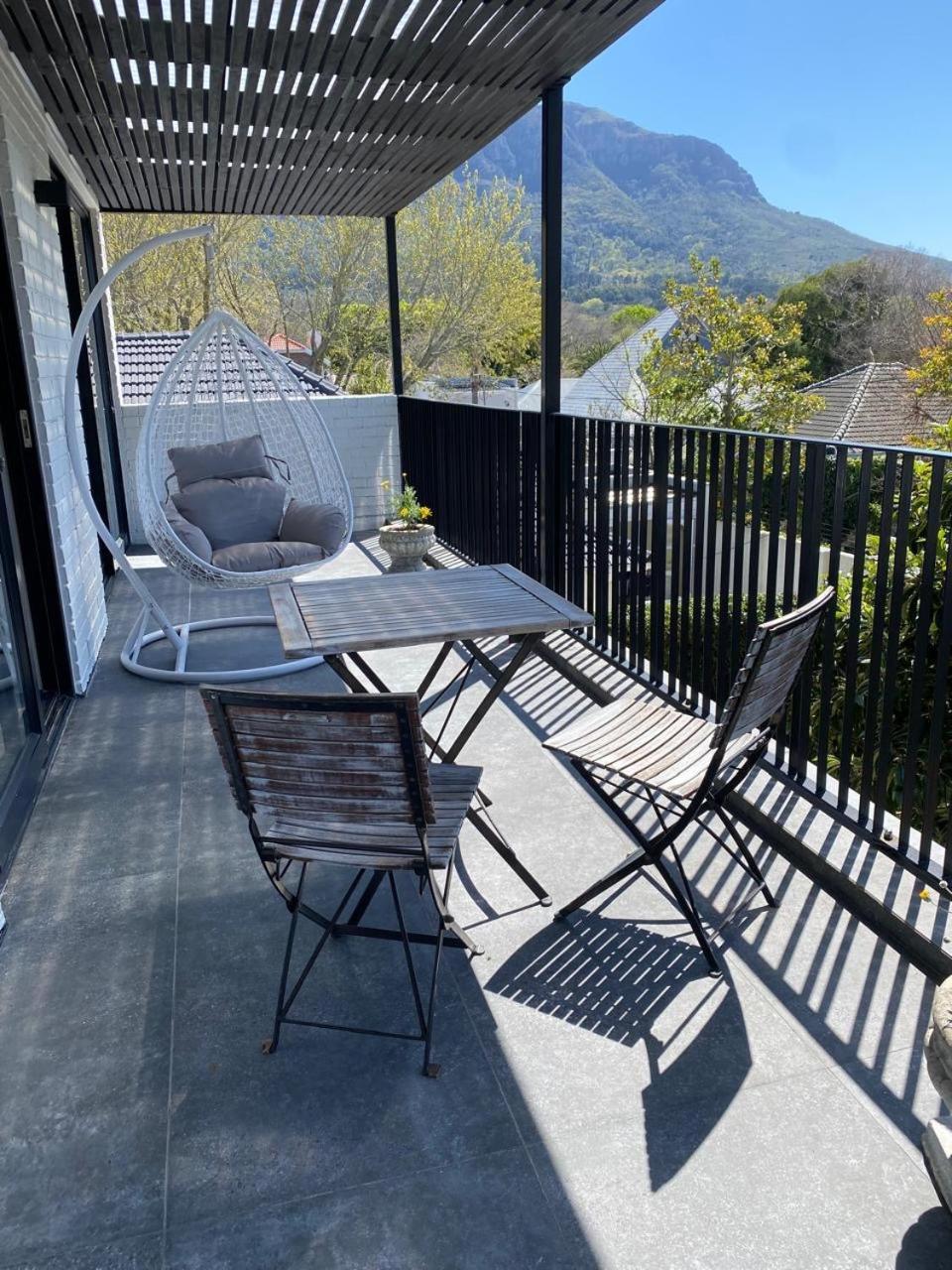 Hébergement de vacances Vineyard House Newlands - With Pool & Views Of Table Mountain Le Cap