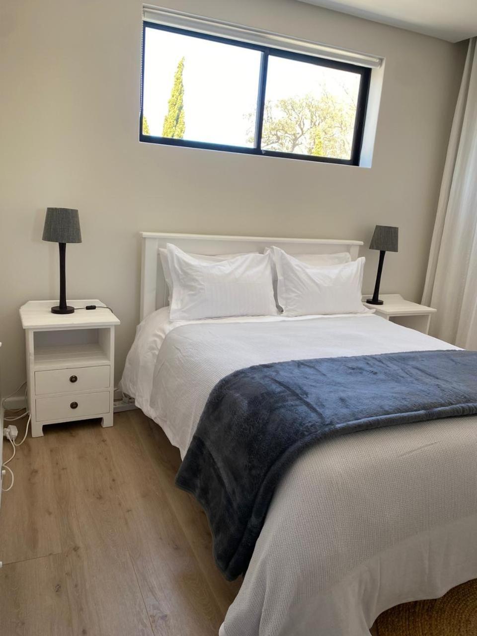 Vineyard House Newlands - With Pool & Views Of Table Mountain Hébergement de vacances Le Cap