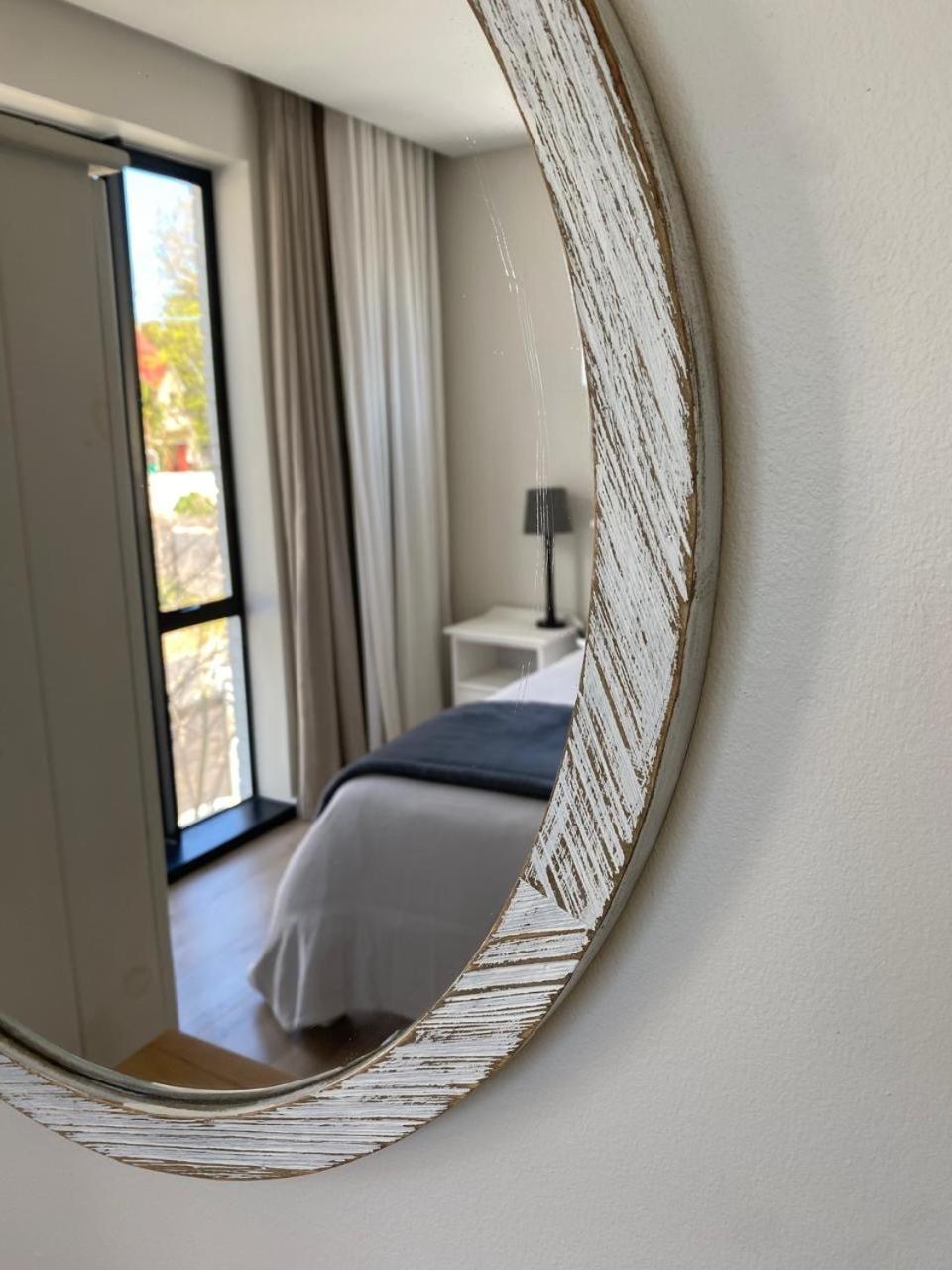 Hébergement de vacances Vineyard House Newlands - With Pool & Views Of Table Mountain *