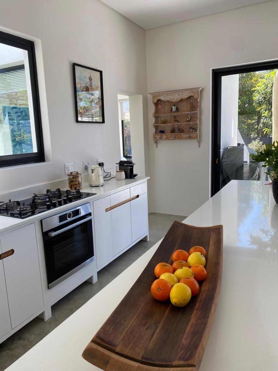 Hébergement de vacances Vineyard House Newlands - With Pool & Views Of Table Mountain